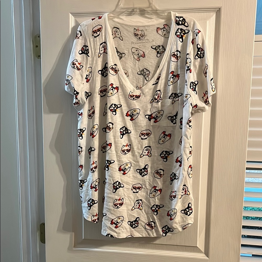 Torrid White Graphic Short Sleeve Tee